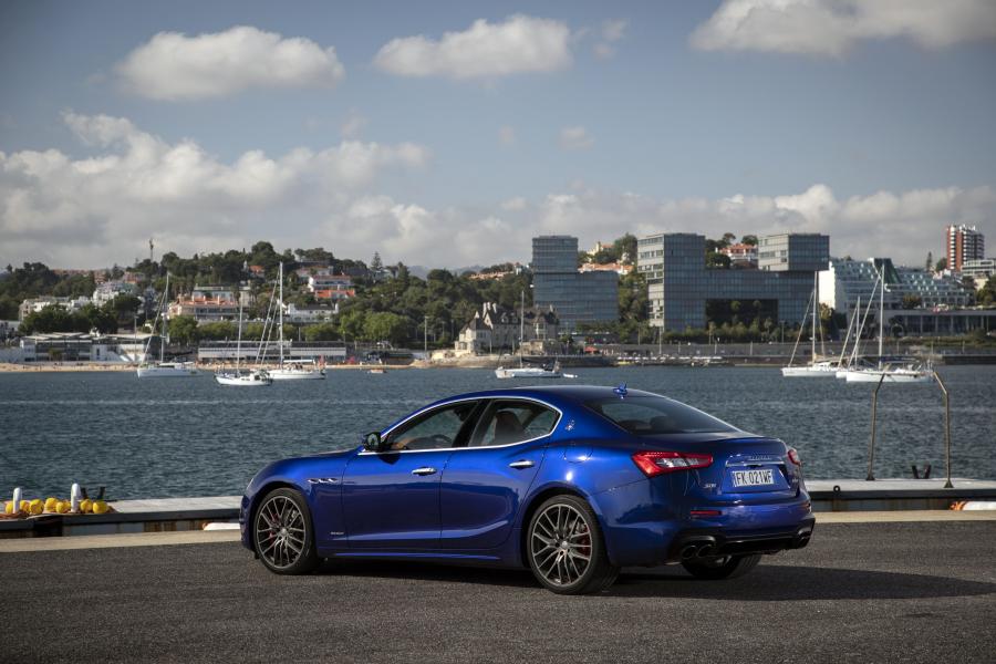  Maserati Ghibli S Q4 GranSport 2017 года  (фото 5 из 48)